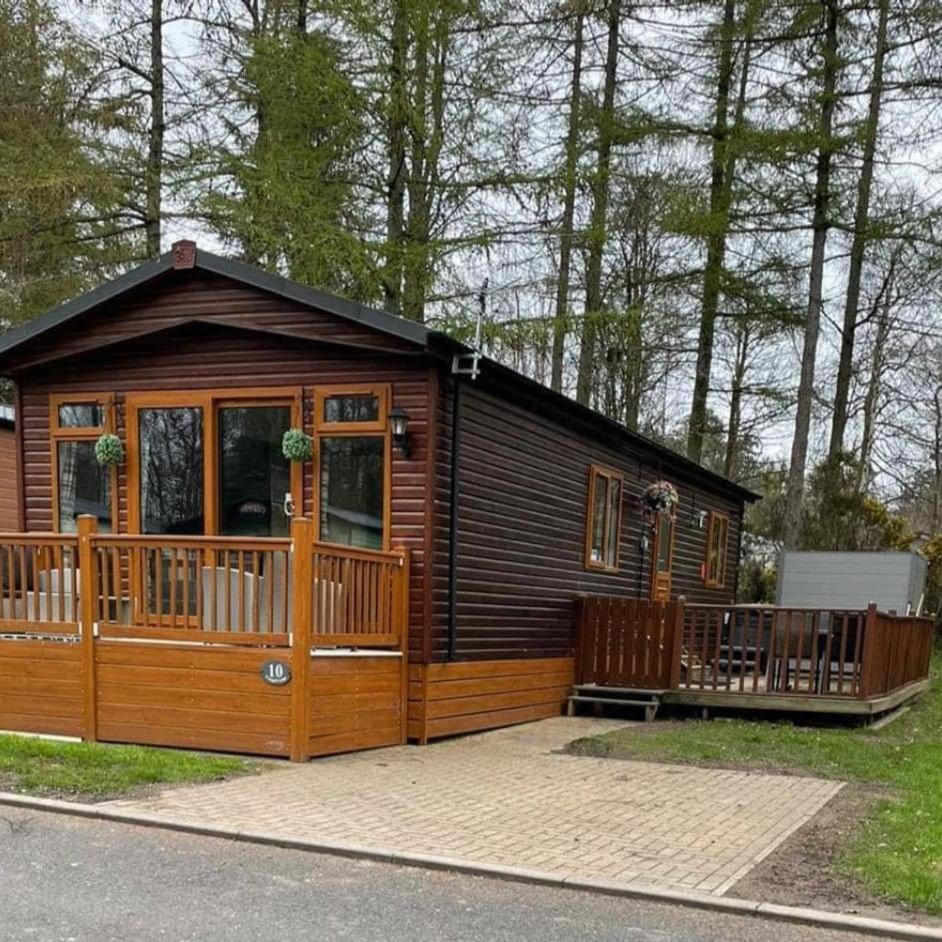Tranquil Lodge Hot Tub And Free Golf Swarland Buitenkant foto